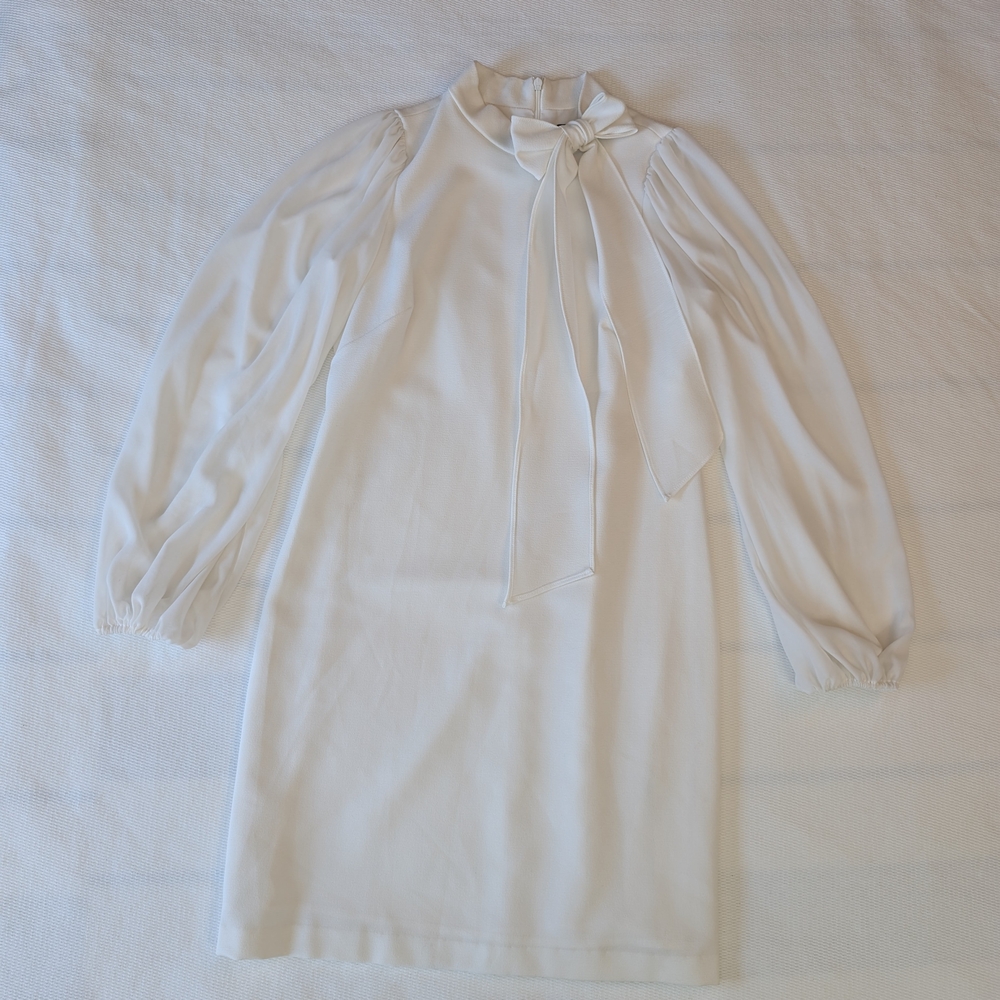 Vince Camuto Ivory Crepe Bow-Neck Shift Dress Chiffon Bishop Sleeve